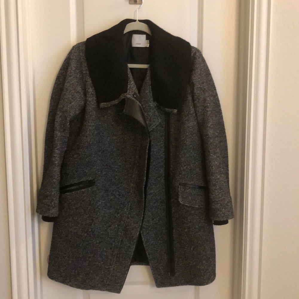 vince coat says xxs but size s woman